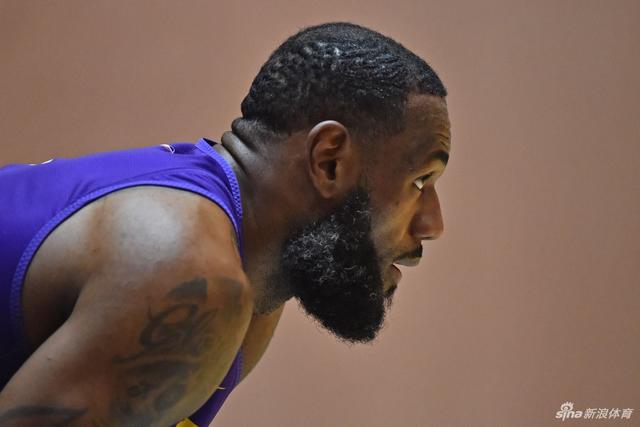 乾坤大挪移！罗德里心系皇马 会引发中场球员大迁徙